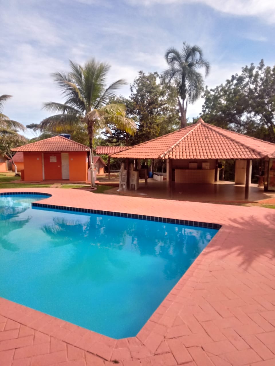 Piscina e quiosque da Chácara Paraíso